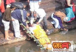 娱乐吃瓜酱英国水葬,娱乐吃瓜酱带你揭秘绿色葬礼风尚