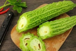 最新吃瓜黑瓜爆料新闻,神秘黑瓜事件引发热议，真相究竟如何？